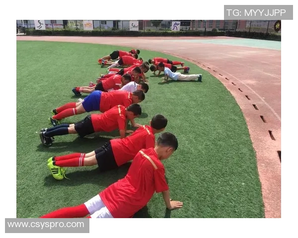 专访羽毛球明星吴芳揭秘她成功背后的努力与坚持