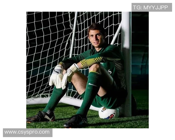 马丁内斯的传奇旅程：从默默无闻到世界瞩目的足球明星